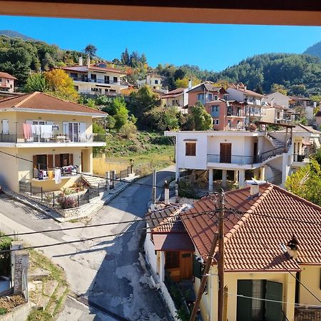 Kalavrita Krinides Apartment And Attics ภายนอก รูปภาพ