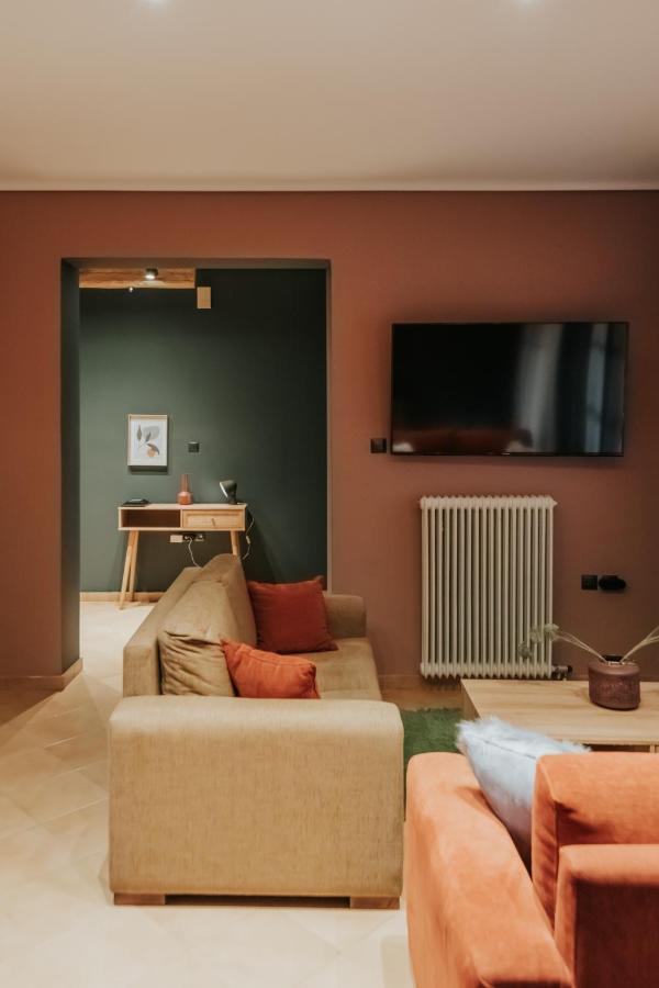 Kalavrita Krinides Apartment And Attics ภายนอก รูปภาพ