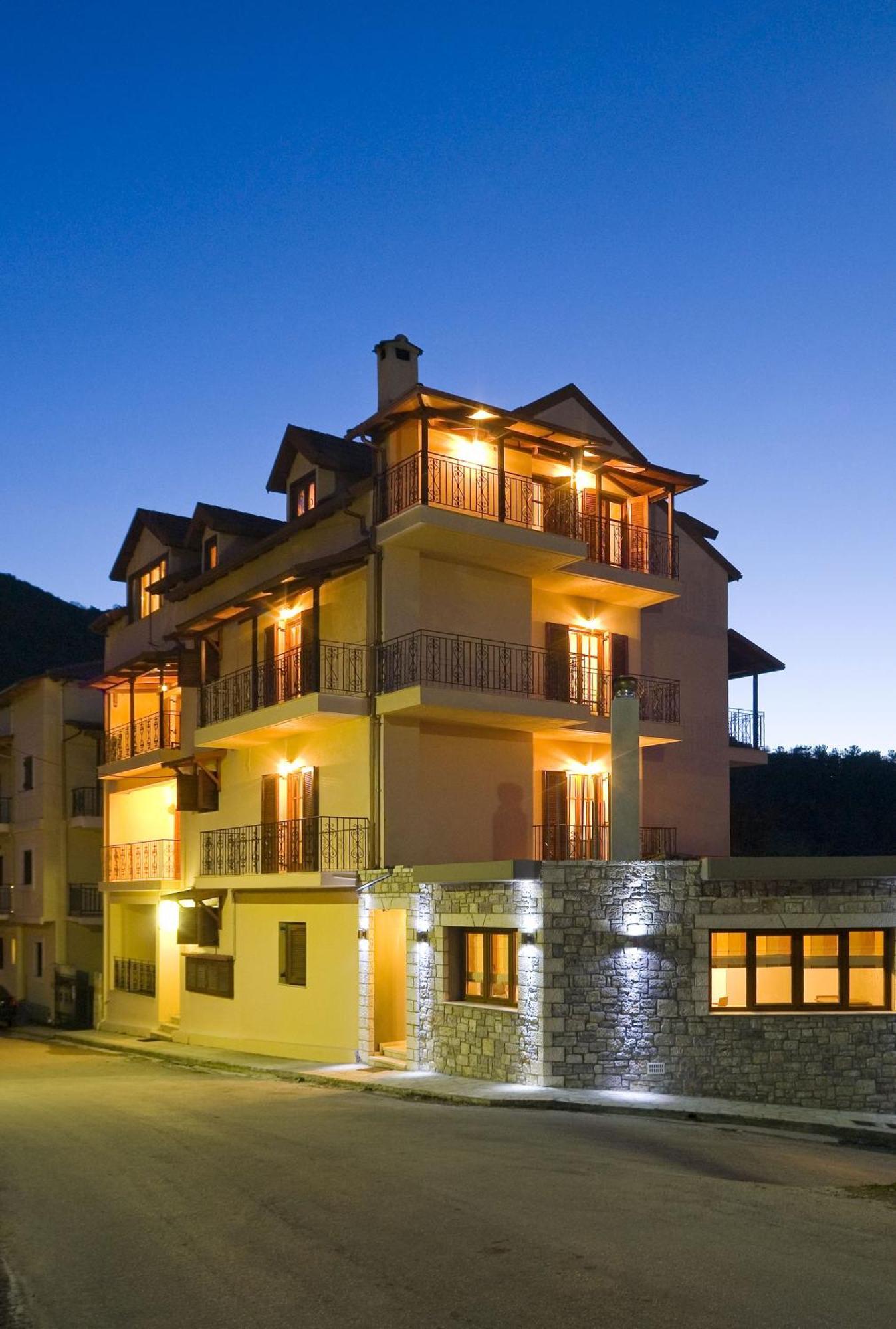 Kalavrita Krinides Apartment And Attics ภายนอก รูปภาพ