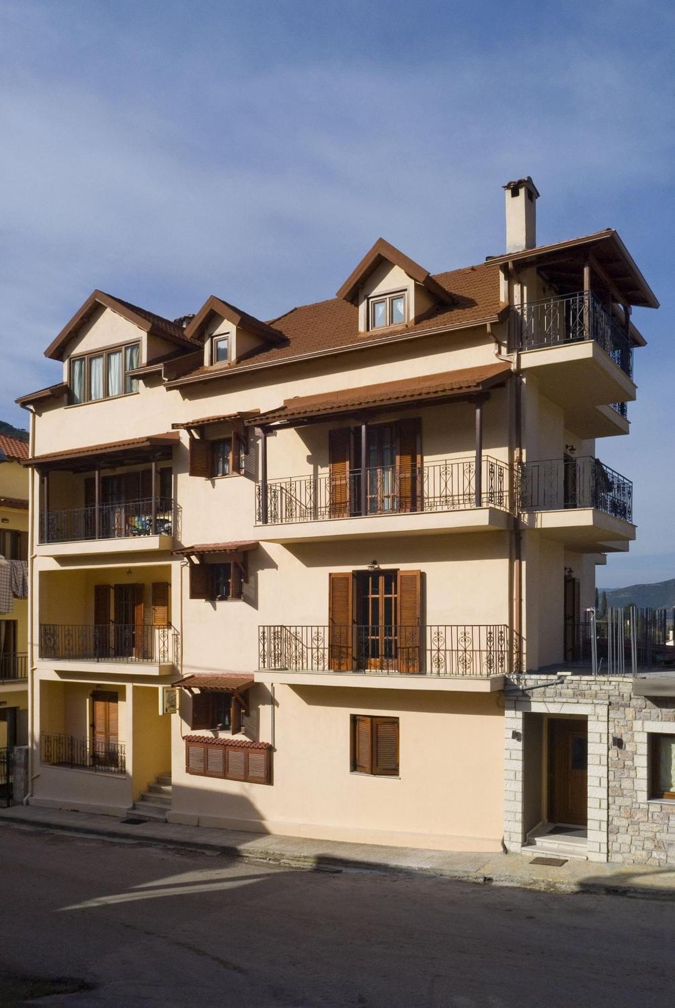 Kalavrita Krinides Apartment And Attics ภายนอก รูปภาพ