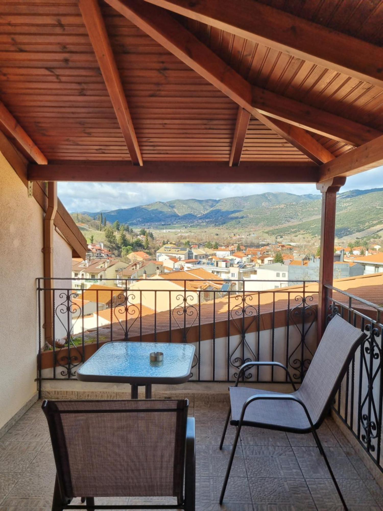 Kalavrita Krinides Apartment And Attics ภายนอก รูปภาพ