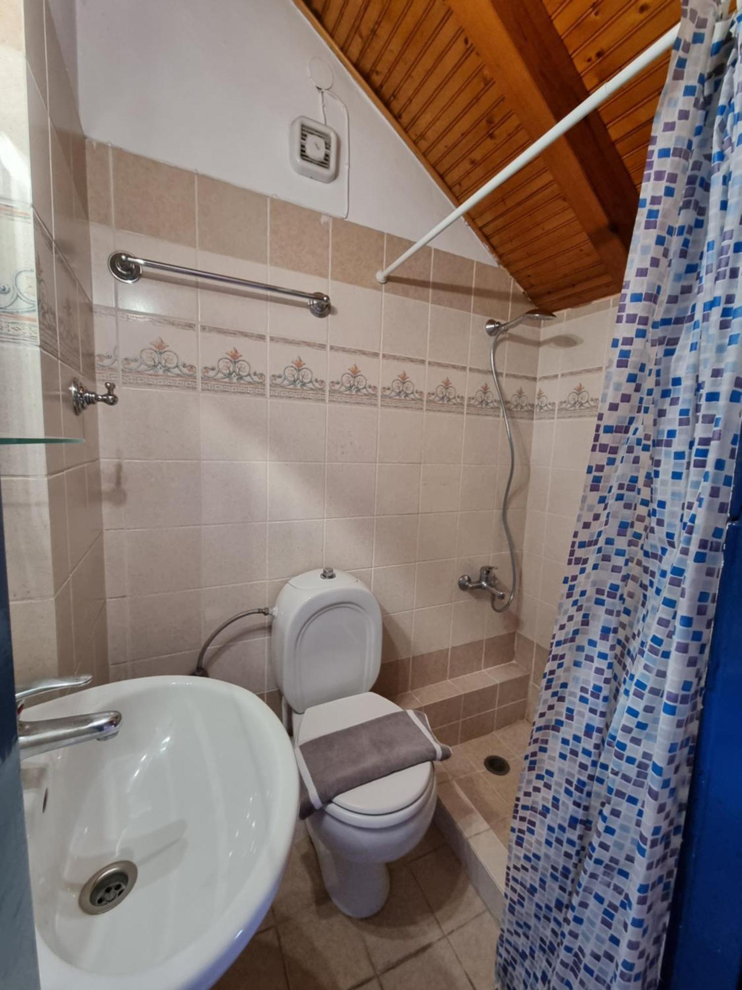 Kalavrita Krinides Apartment And Attics ภายนอก รูปภาพ