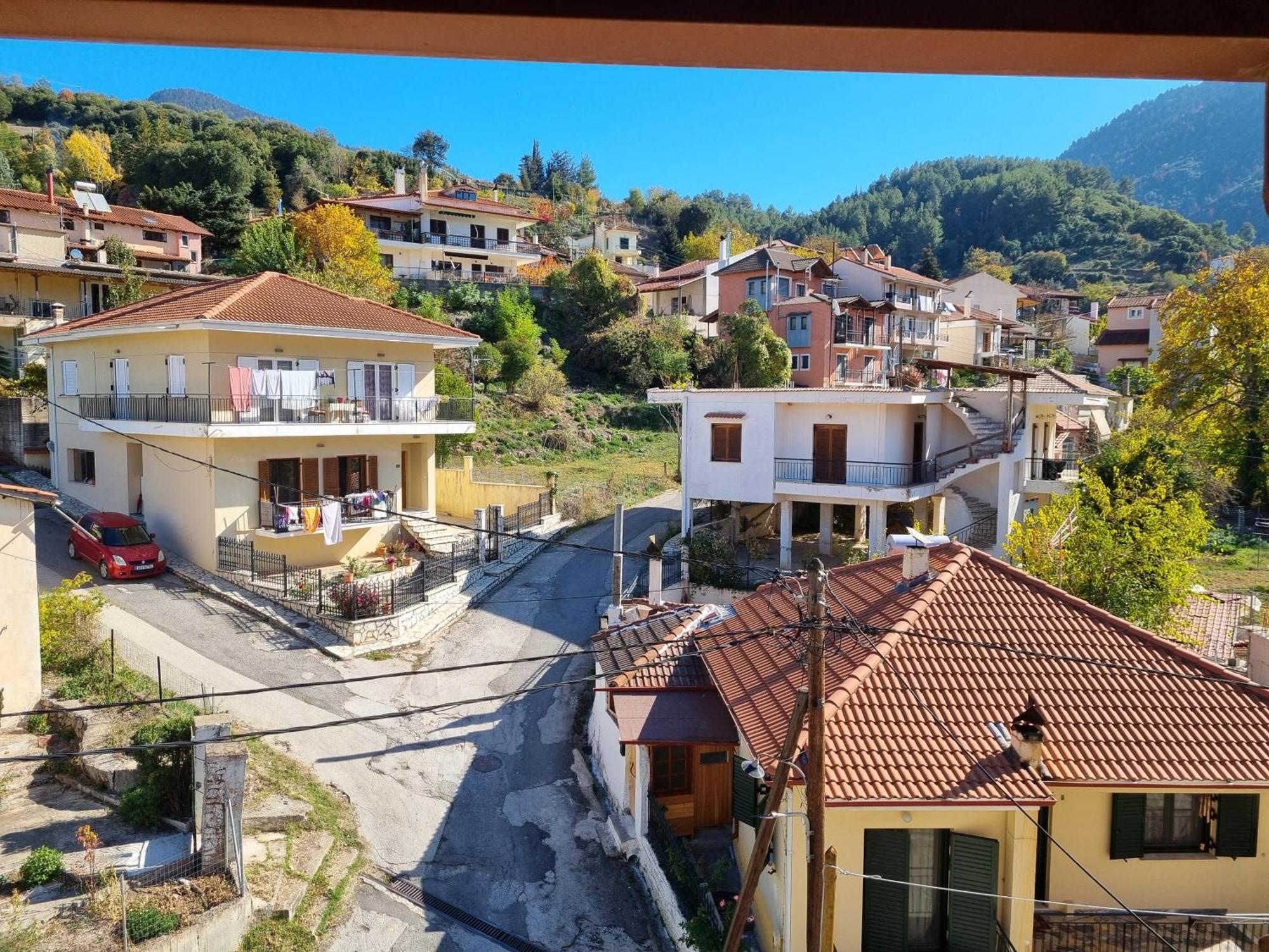 Kalavrita Krinides Apartment And Attics ภายนอก รูปภาพ